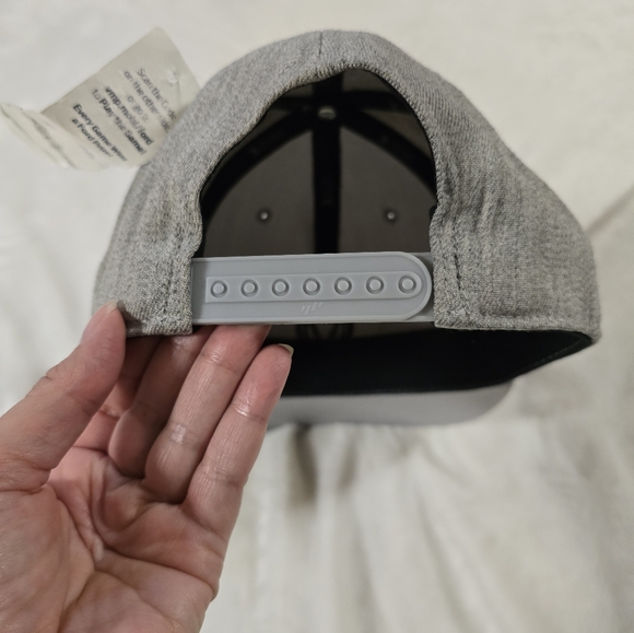 Fords V8 Garage Snapback Hat Gray Adjustable - Picture 10 of 11